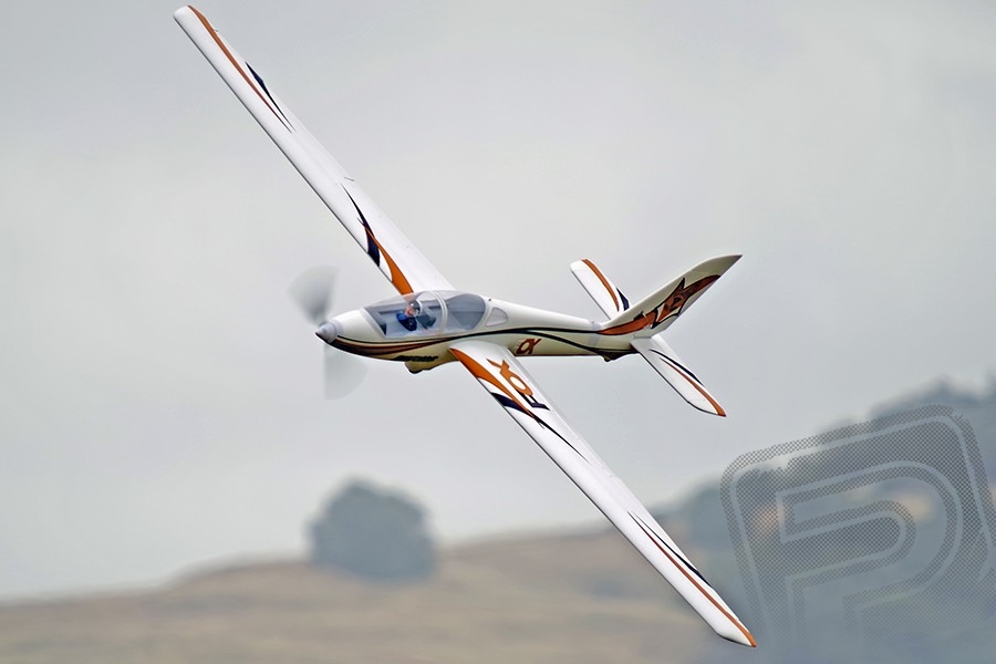 Levně FOX 3000 mm ARF s výbavou